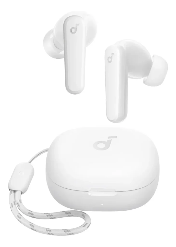Qual Fone de Ouvido Bluetooth Barato Vale a Pena? O Comparativo que Seu Bolso Eerava! Fones de ouvido esportivos Soundcore Anker P20i na cor preta fosca. A imagem foca no design robusto dos fones com detalhes modernos e na case de carregamento que acompanha uma pequena alça de cordão preta para transporte.
